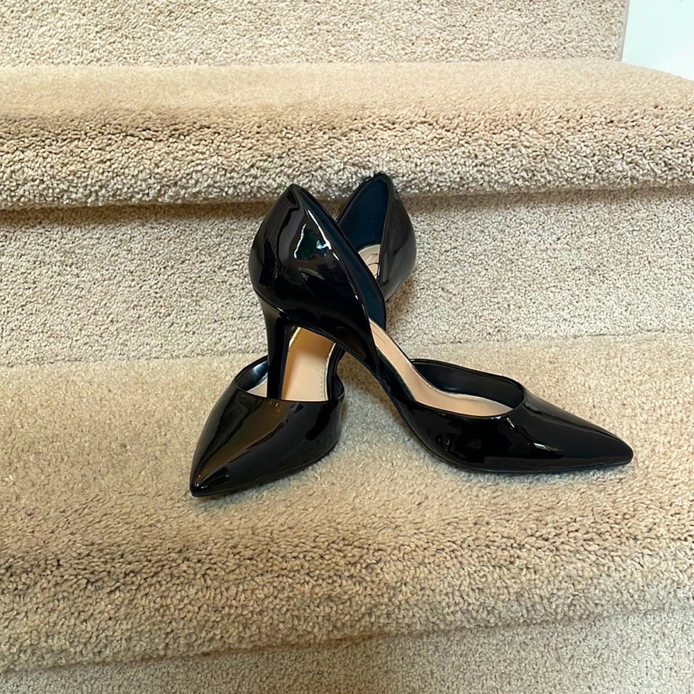 Jessica Simpson Black Patten Pumps